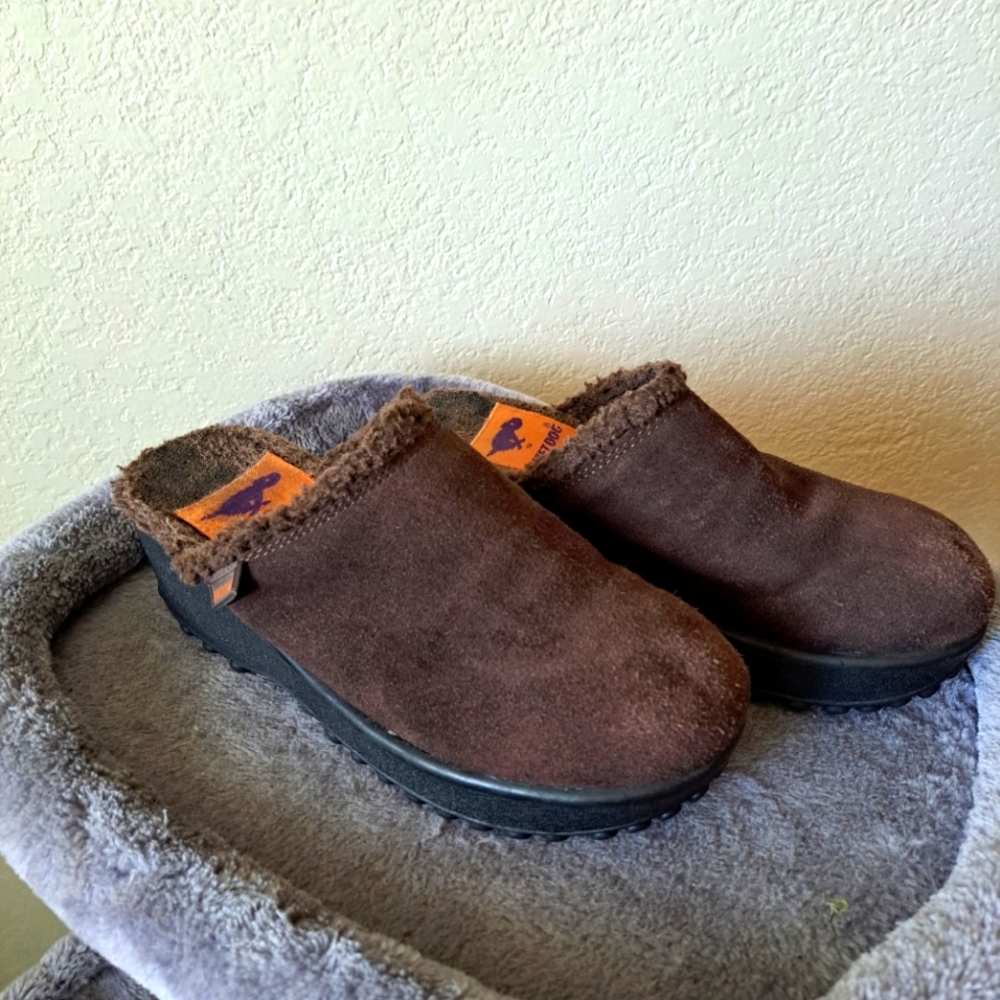 Rocket dog suede clogs